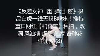 诱人的大奶宝贝深夜诱惑，淫声荡语互动撩骚，给狼友叫爸爸叫老公快来草我，跟你好兄弟一起干我，精彩别错过