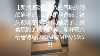 花臂纹身金发20美少女，一线天无毛馒头B，发骚扣穴自慰，翘起美臀特写，美穴让人欲罢不能