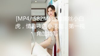 高颜值艺校反差小美女郝伊樊高价V信与土豪视频聊天脱衣露私处搔首弄姿诱人小骚比真的顶生活照43P