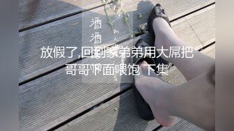 萝莉姐妹花全程露脸激情大秀，颜值不错揉奶玩逼尿尿给你看